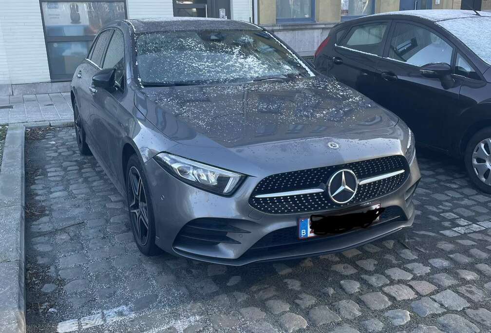 Mercedes-Benz e 8G-DCT AMG Line