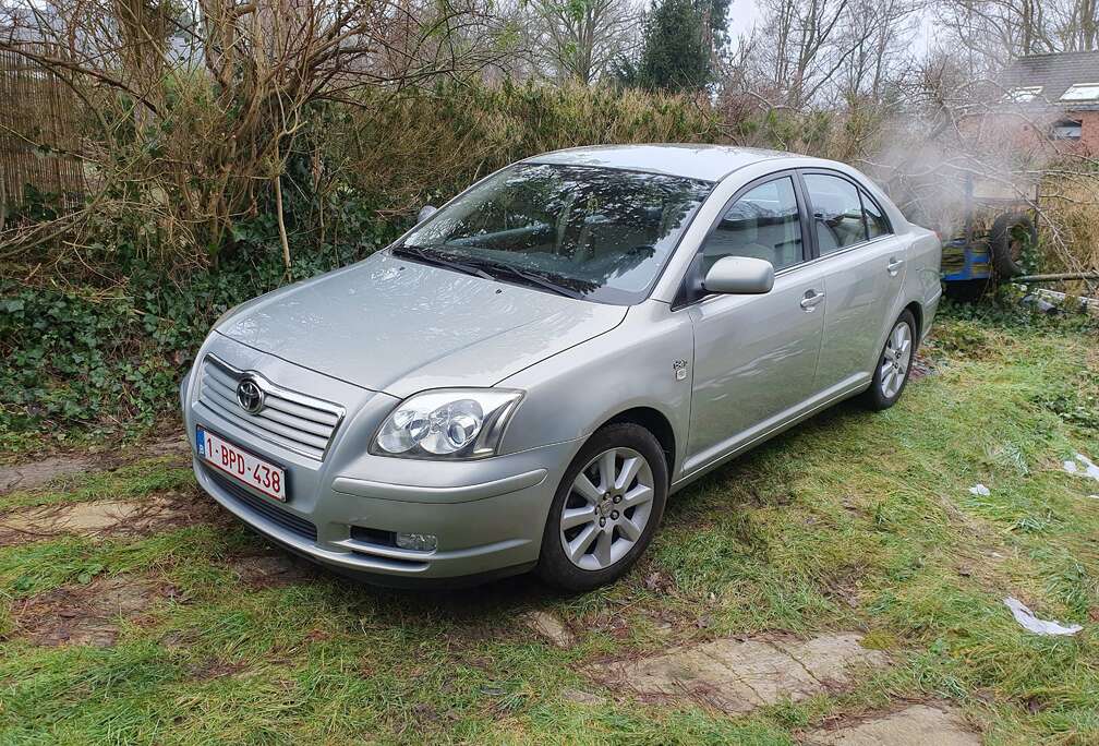 Toyota Avensis 2.0 D-Cat Sol