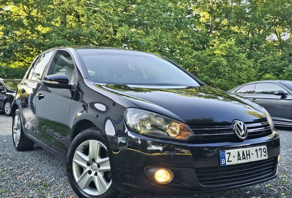 Volkswagen 1.4i * 100 000 km * NAVI+P RADAR+AIRCO+... * CAR PASS