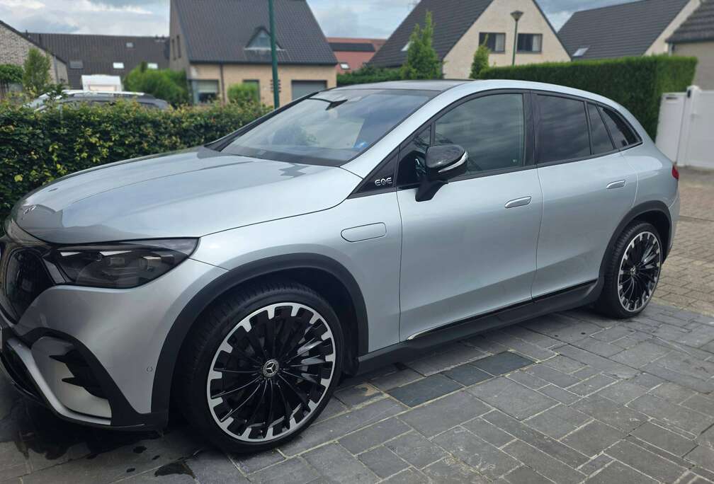 Mercedes-Benz EQE SUV 350+ AIRMATIC AMG HUD Dig Light Burmester Full opt