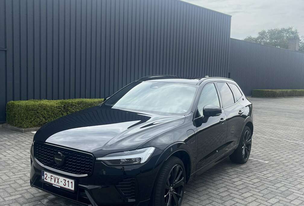 Volvo 2.0 T6 PHEV AWD Plus Dark (257kW)