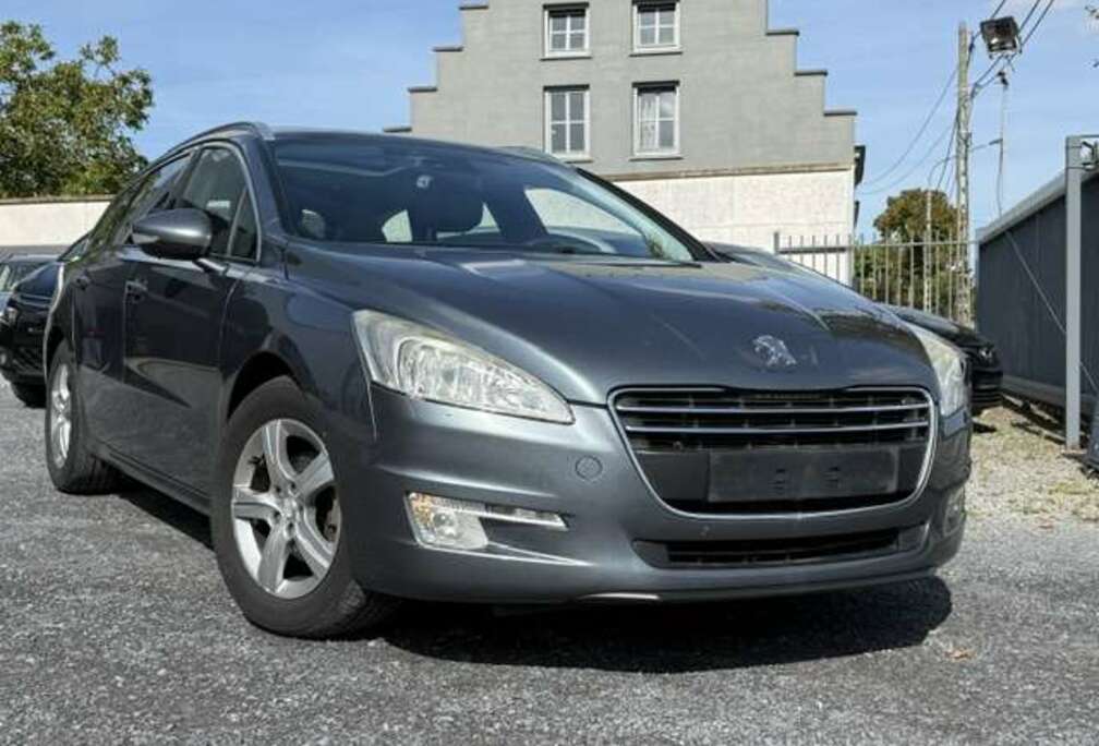 Peugeot 1.6Hdi SW PANORAMA NAVI PDC EURO5 (LEZ OK)