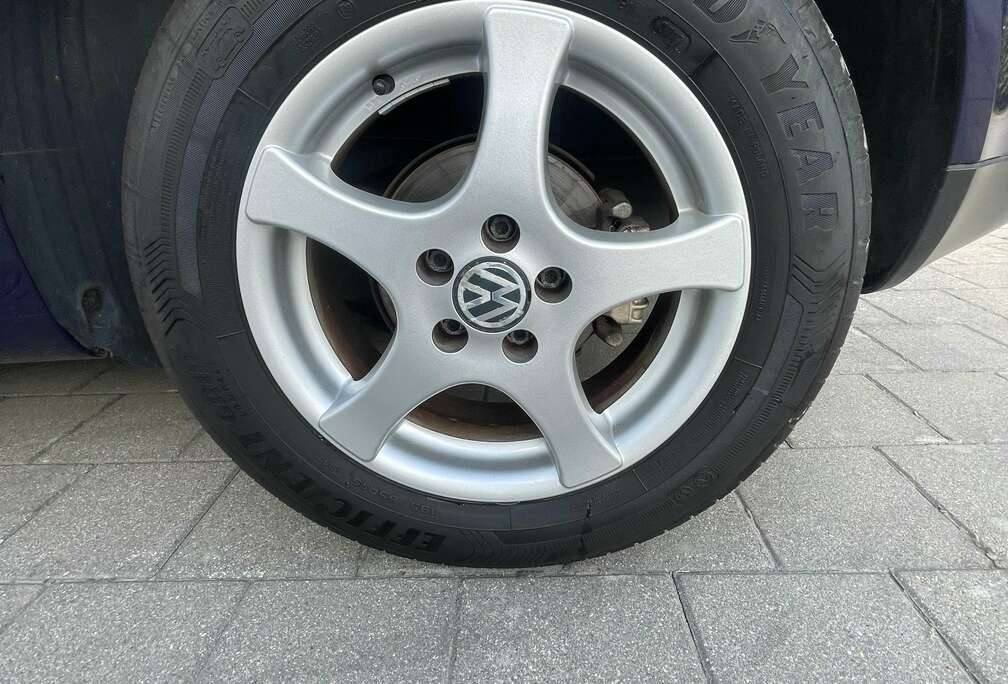 Volkswagen 1.4i Comfortline 25 (ACA)