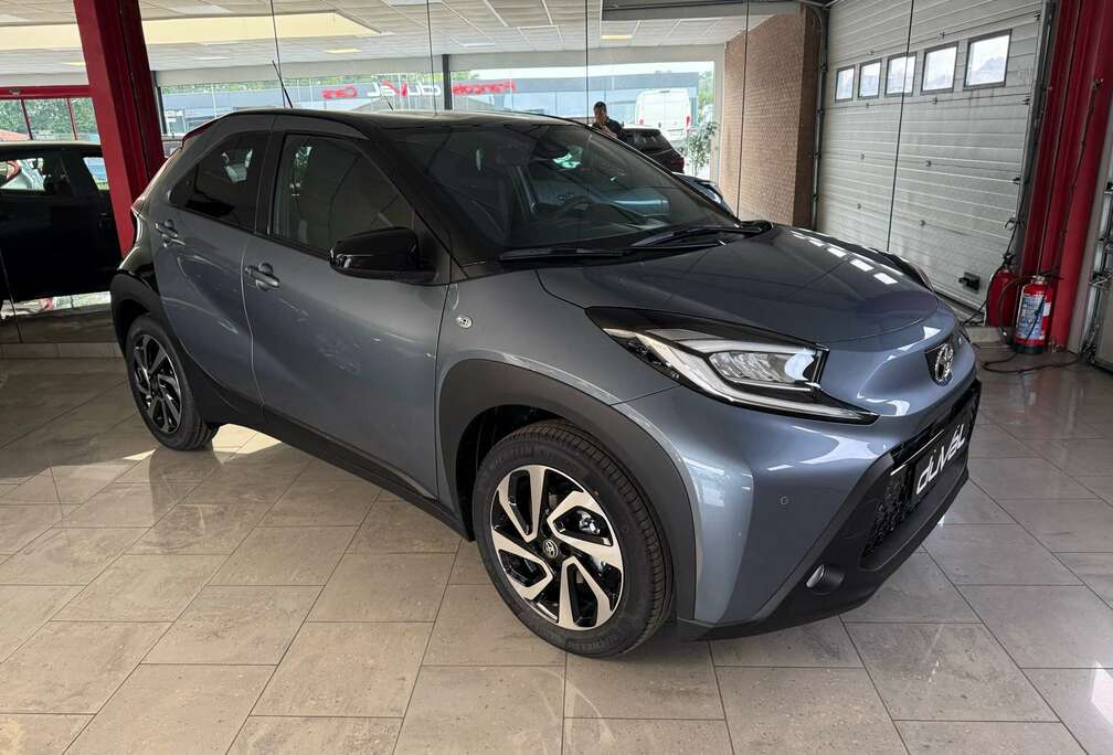 Toyota NEW DE STOCK CHEZ DUVALMODELE HAUT GAMME