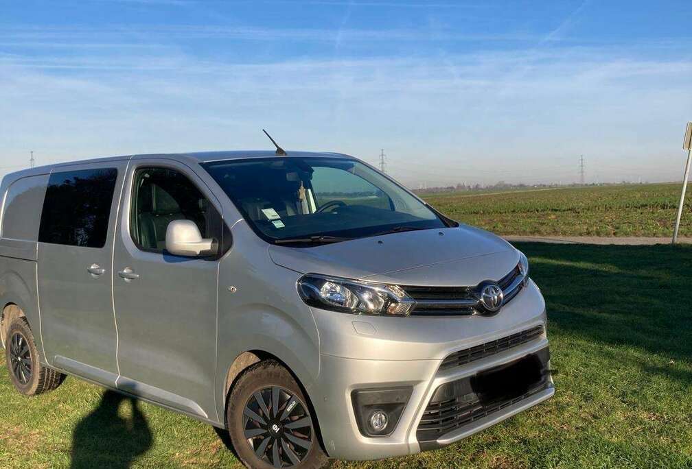 Toyota Proace 2.0 D-4D Medium Comfort S