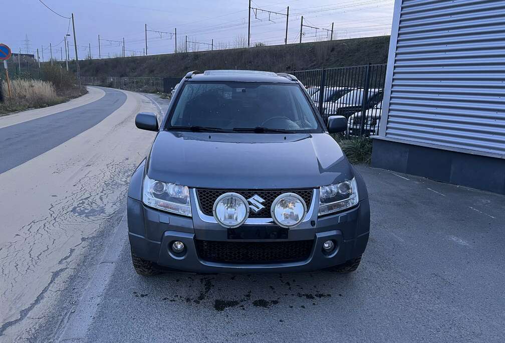 Suzuki 2.0i Luxe ONLY FOR EXPORT AFRIQUE