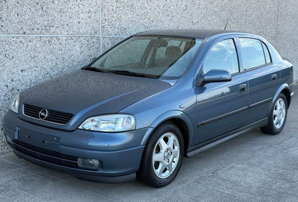 Opel 1.6i - 20.000Km - Airco - 1ste eigenaar - Showroom staat