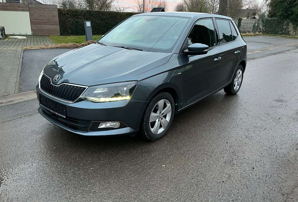 Skoda Fabia 1.0 TSI Clever-Clim-Régu-Ja-Esp-Bluetooth