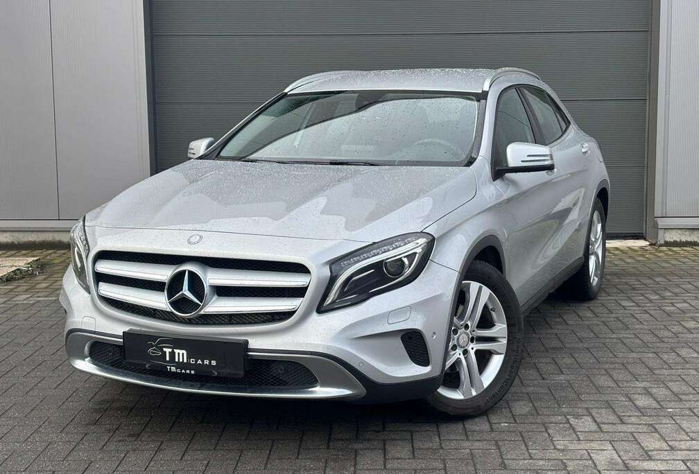 Mercedes-Benz GLA URBAN/LED