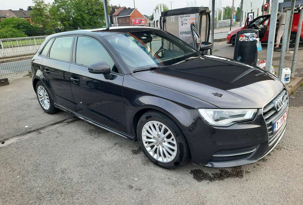 Audi A3 Sportback 1.6 TDi Quattro Ambiente