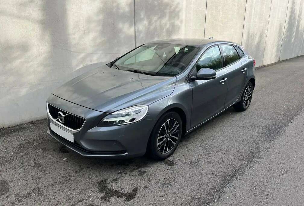 Volvo V40 2.0 T2 Black Edition GPF (EU6d-TEMP)