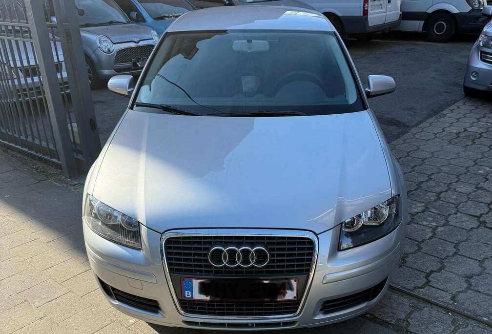 Audi A3 1.6i Ambiente