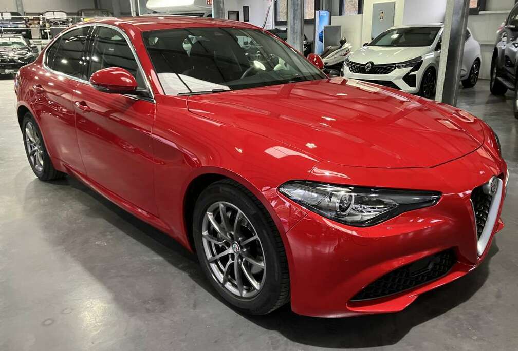 Alfa Romeo 2.0 Turbo 200 HP Auto