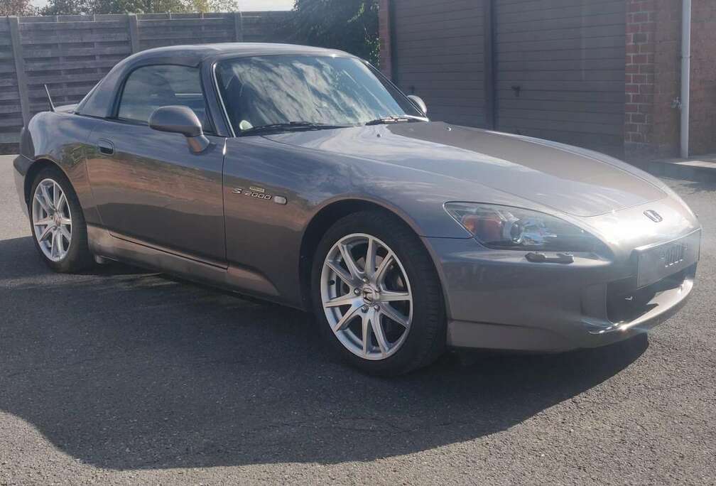Honda S 2000
