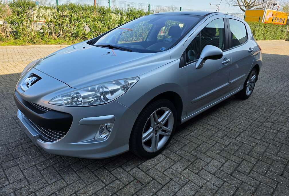 Peugeot 308 1.6i Premium