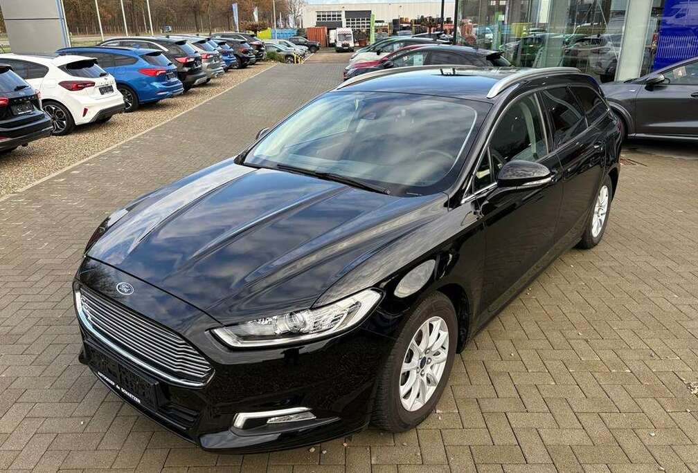 Ford Business class clipper 1.5 benzine  automaat 1 jaa