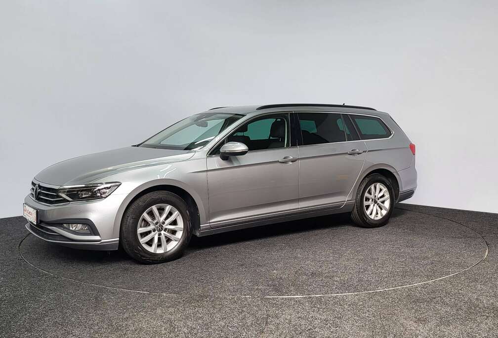 Volkswagen SW  Automaat DSG  2022  89.030 km  Led  CarPlay  Navi  Adaptive Cruise  Camera