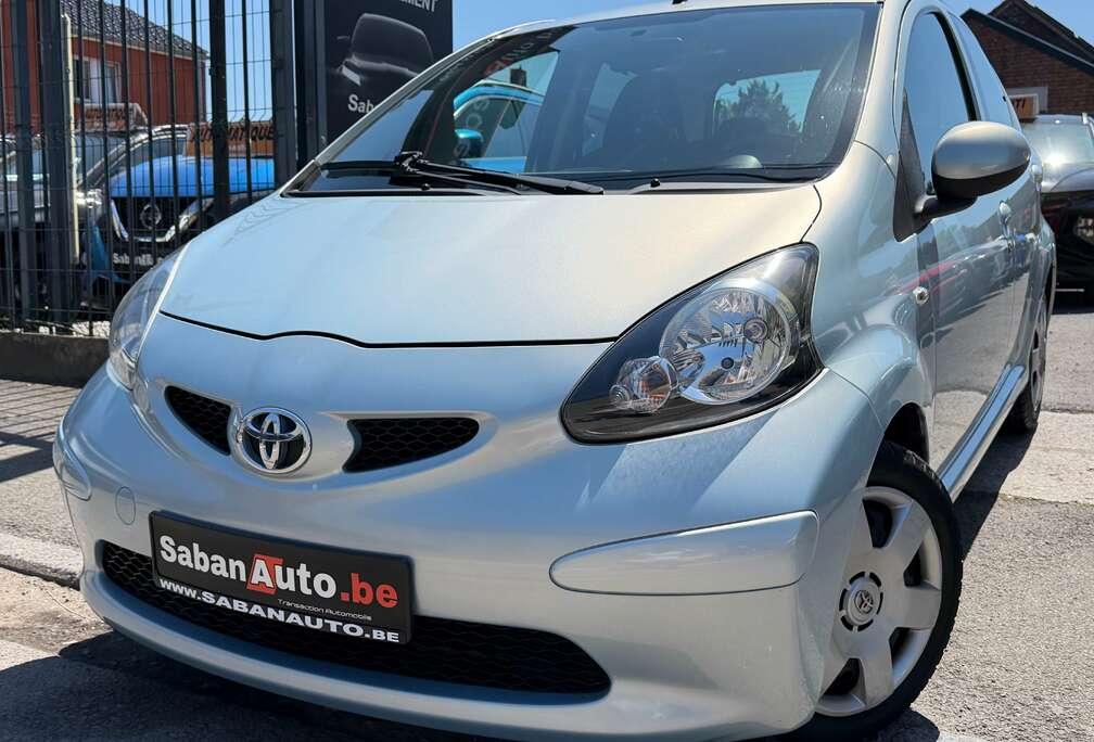 Toyota Aygo 1.0i VVT-i  5 PORTES  AIRCO  CARNET TOYOTA COMPLET   GARANTI 12 MOIS