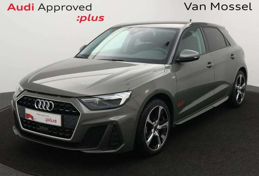 Audi Sportback Audi A1 Sportback S line 25 TFSI  95PK 5 versnellingen / DEMO