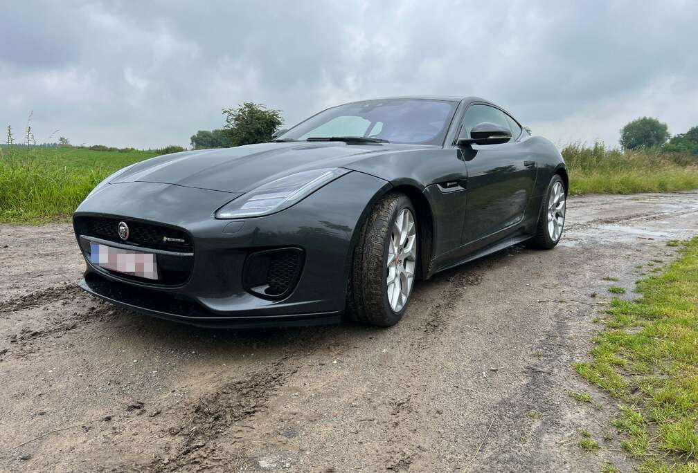 Jaguar F-Type Coupe 2.0 i4 P300 R-Dynamic