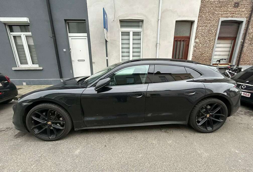 Porsche Sport Turismo 93.4 kWh 4S