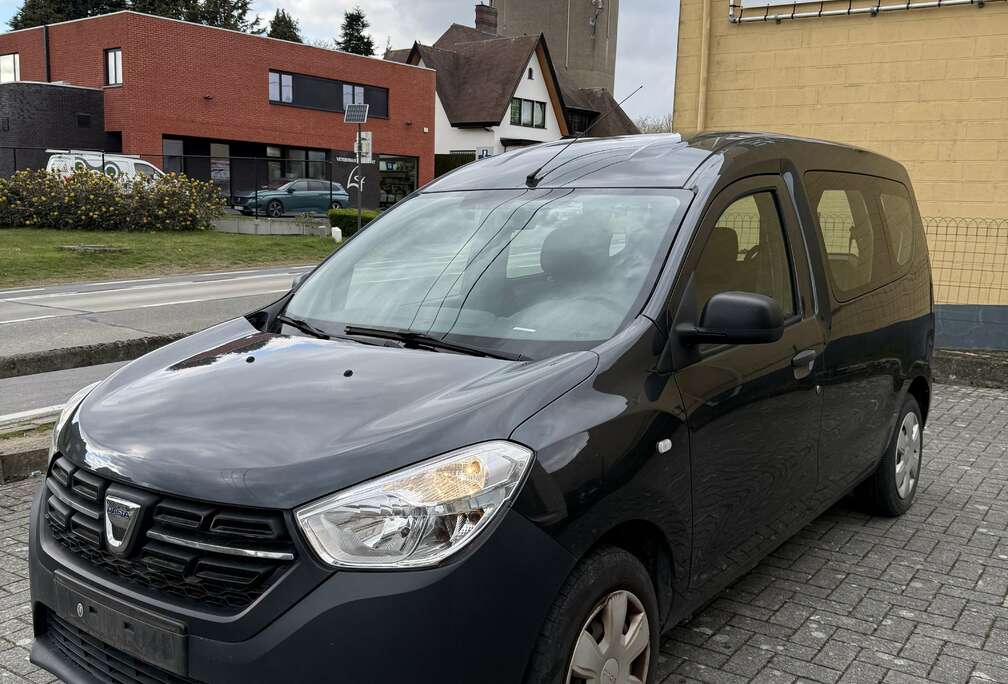 Dacia Dacia Dokker 1.6 essence 2018  prête à immatricul