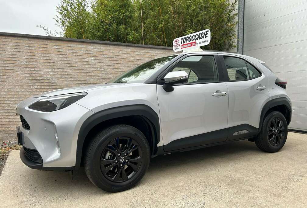 Toyota 1.5i VVT-i HYBRID DYMAMIC PLUS AUT0MAAT 15767KM