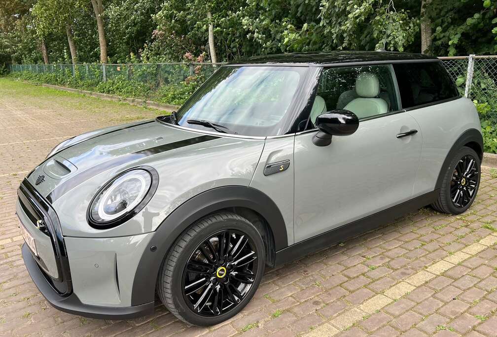 MINI e-Mini FULL OPTION !! In perfecte staat, weinig kilometers, BTW aftrekbaar (bedrijven)
