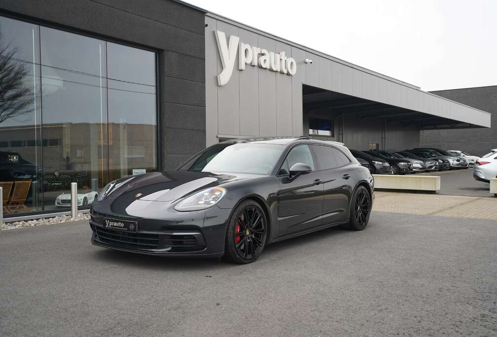 Porsche 4 e-Hybrid Sport Turismo Pano 360 Bose DAB Memory