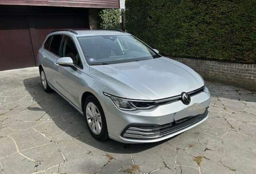 Volkswagen Golf SW 1.5 eTSI Life OPF attache remoque