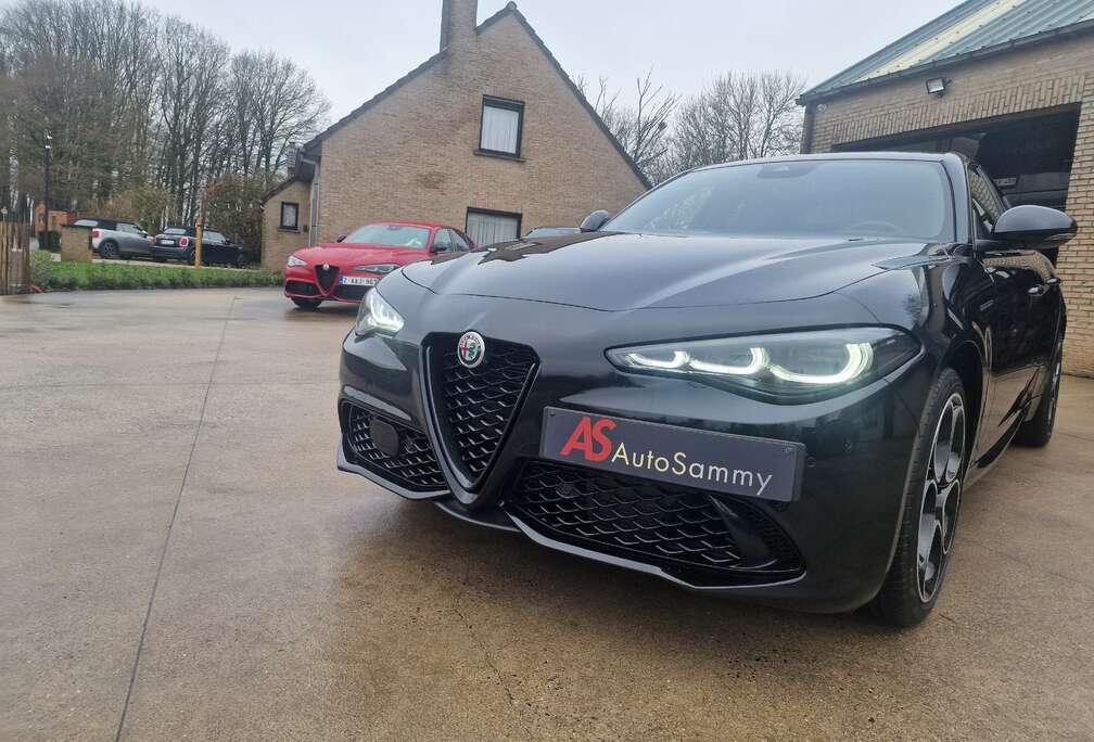 Alfa Romeo Giulia 2.0 T Q4 Competizione