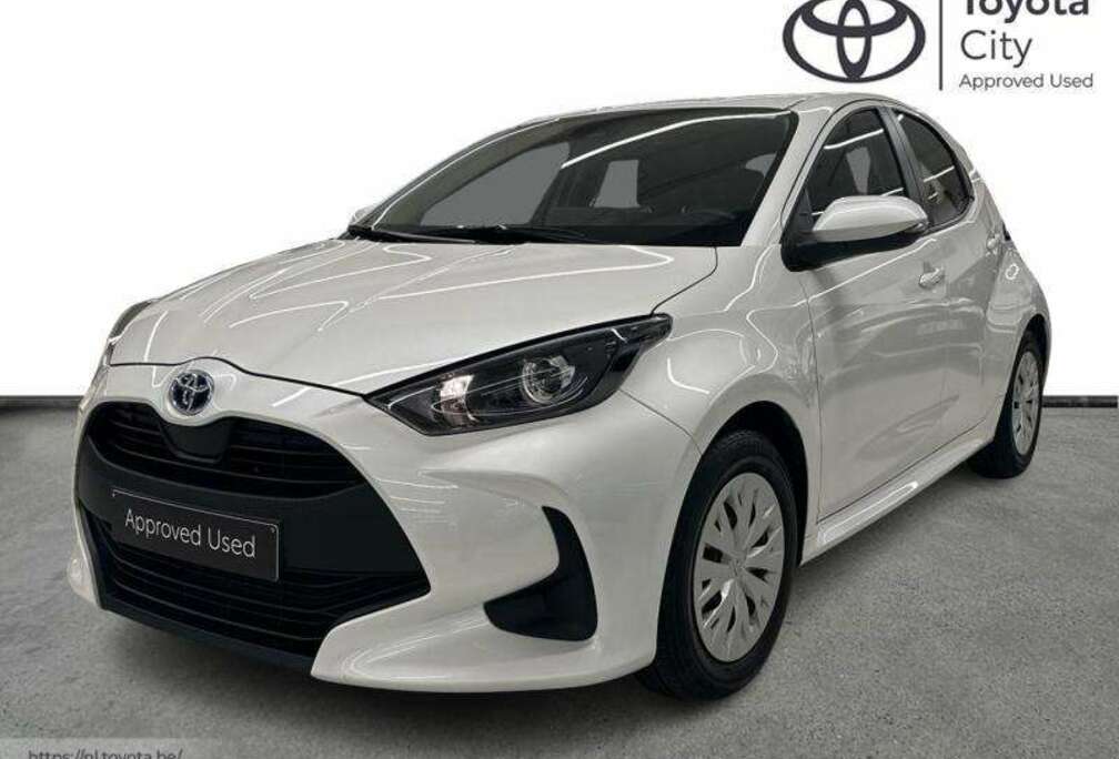 Toyota Dynamic 1.5 HYBRID E-CVT