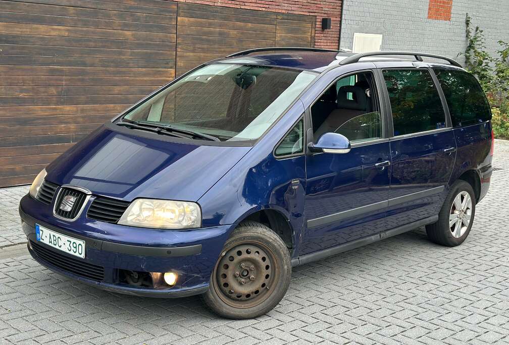 SEAT 1.9 TDi Platinium FaceLift Model 7 zit plaatsten.