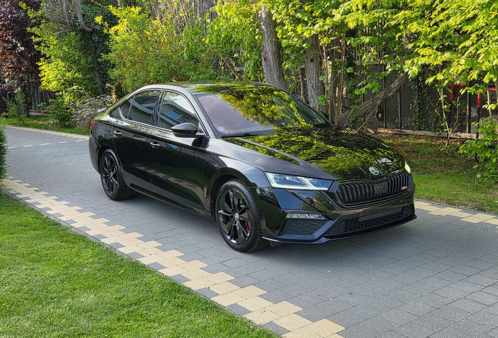 Skoda RS 2.0 TFSI DSG (EU6.2)