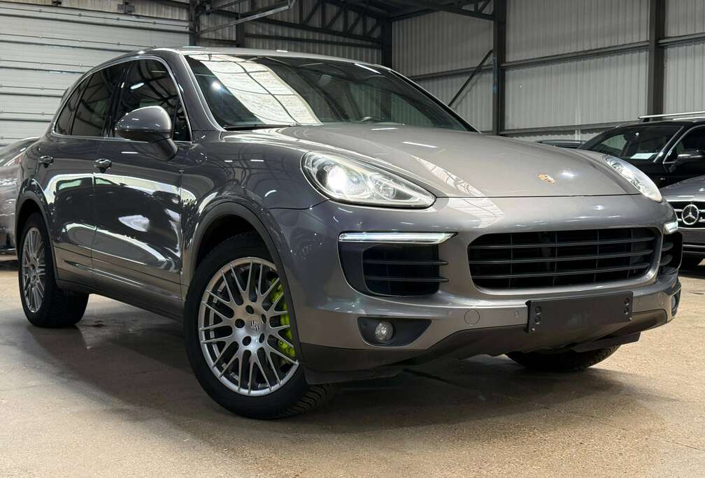 Porsche Cayenne 3.0i V6 PHEV S Tiptronic S (306 kW)
