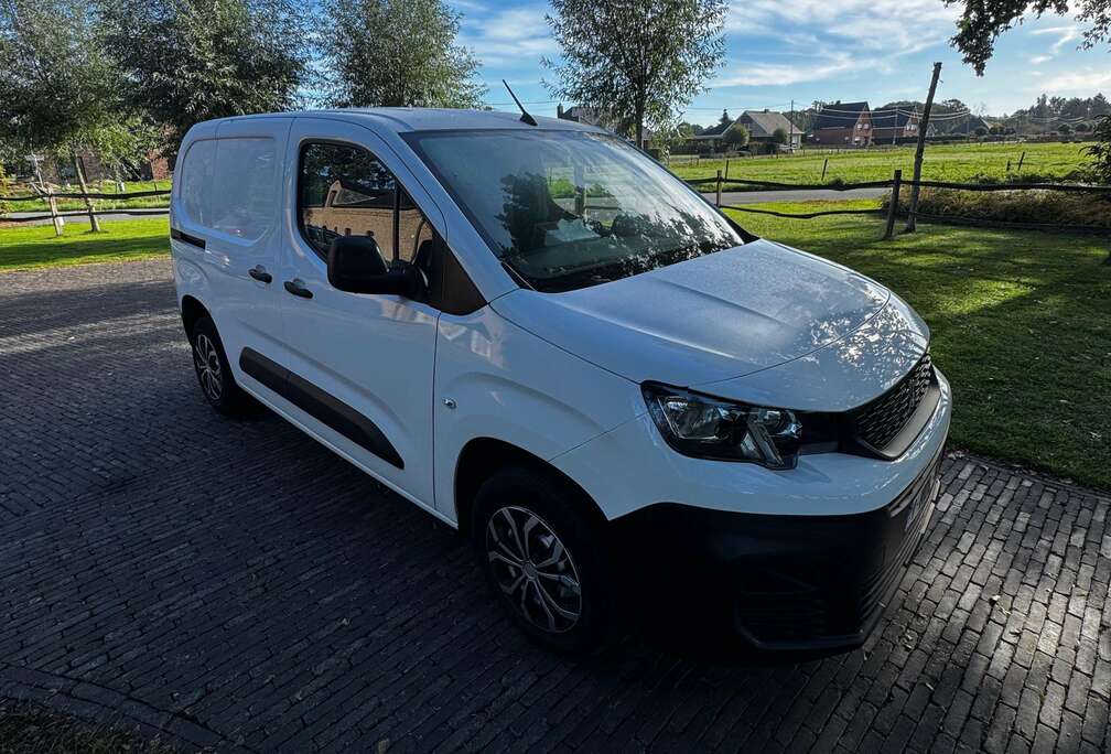 Peugeot Partner 1.5 BlueHDi L1 STD Light Pro (EU6.3)