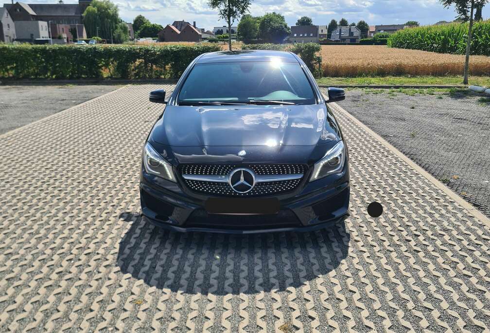 Mercedes-Benz CLA Shooting Brake 200 d 7G-DCT AMG Line