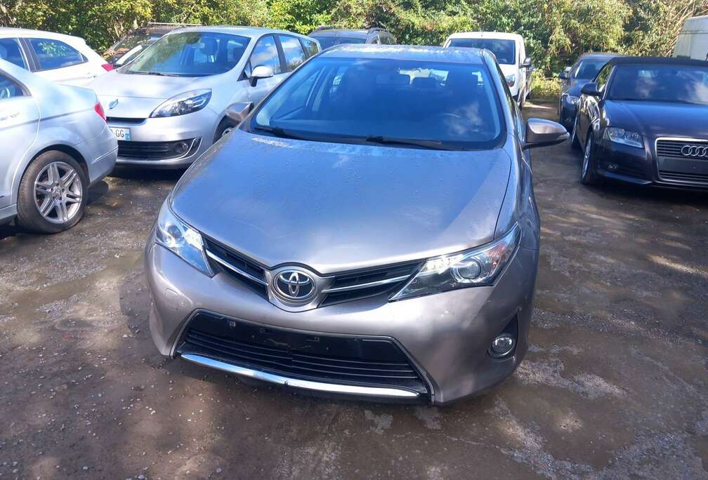 Toyota SW 1.33i VVT-i Comfort