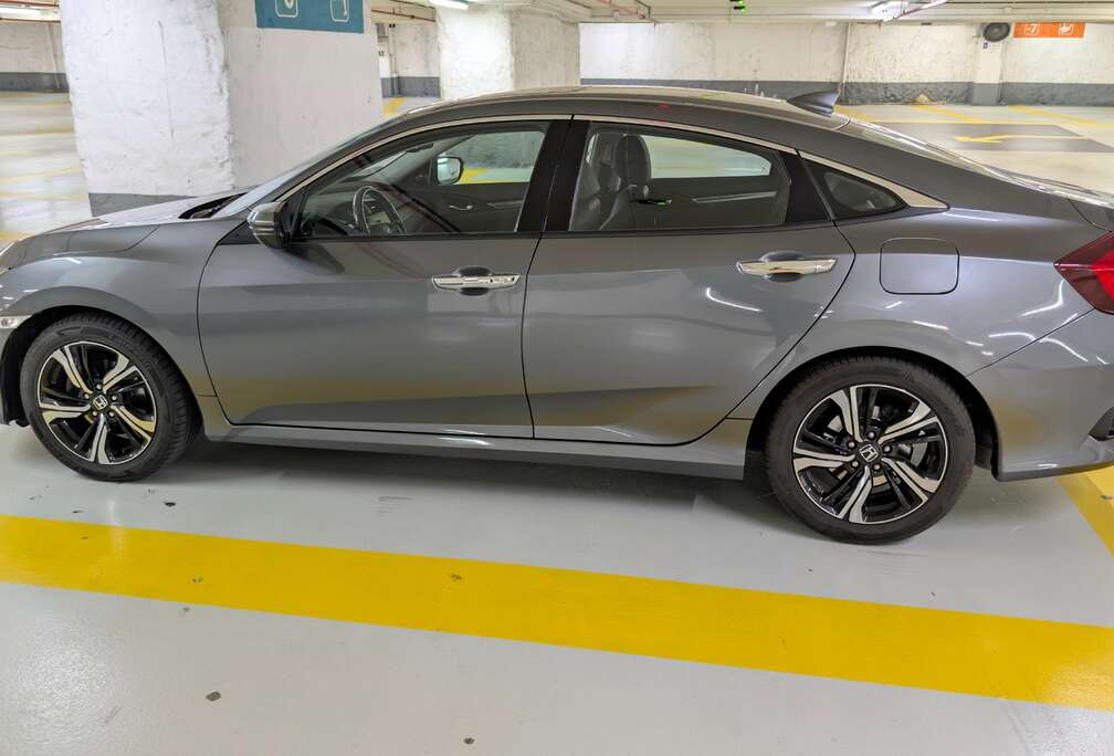 Honda Civic 1.5 i-VTEC 182 Exclusive