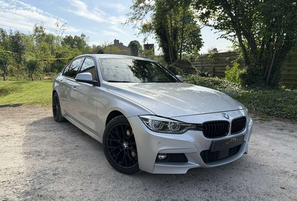 BMW 330e Plug-In Hybrid  Head Up Display  M-Sportpakket  Leather Interior  Navi Pro