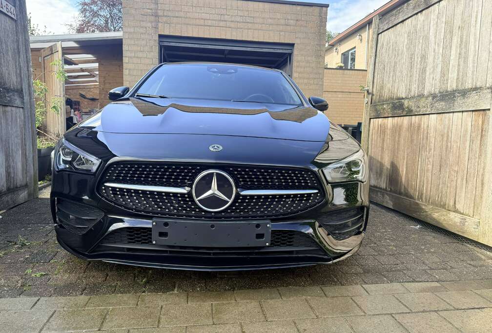 Mercedes-Benz CLA 200