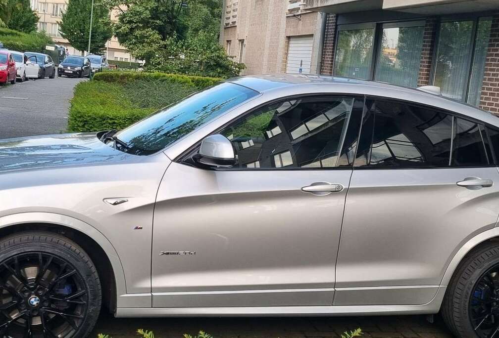 BMW BMW X4 2.0L DIESSEL* PAK M*