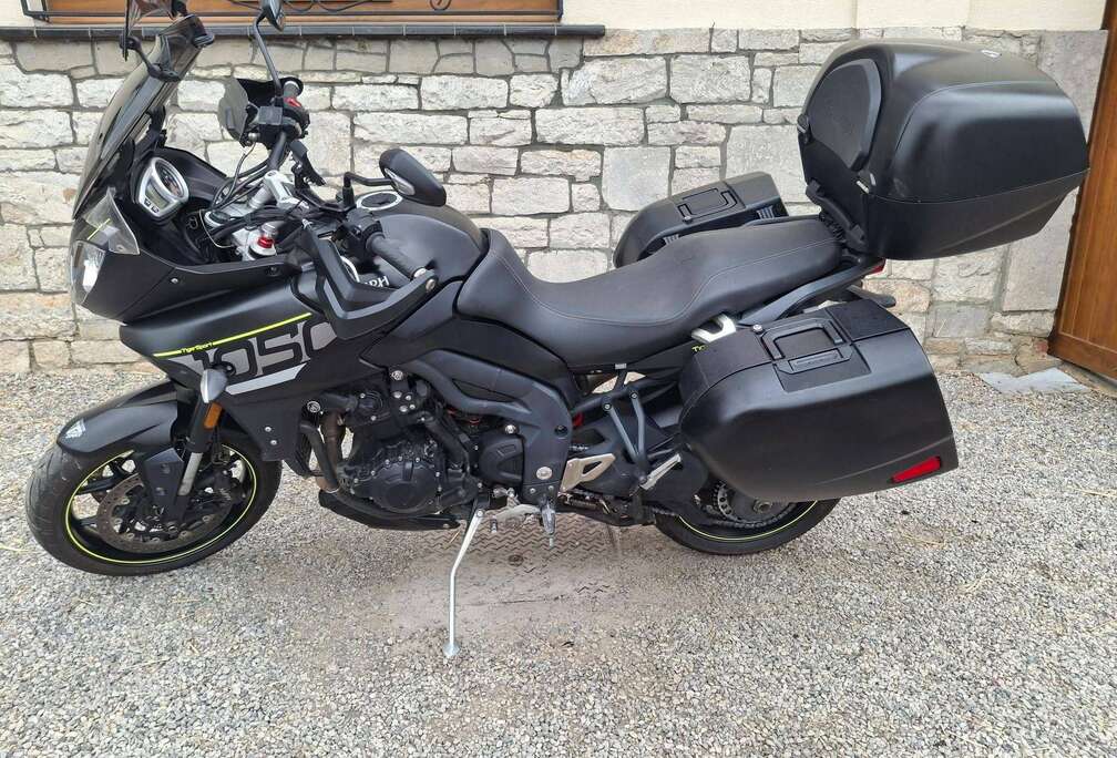 Triumph 1050 sport