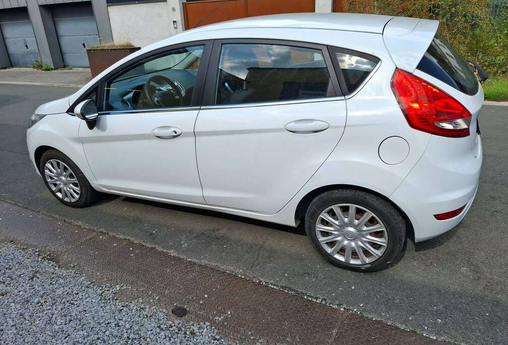 Ford Fiesta 1.25i Ambiente Garantie