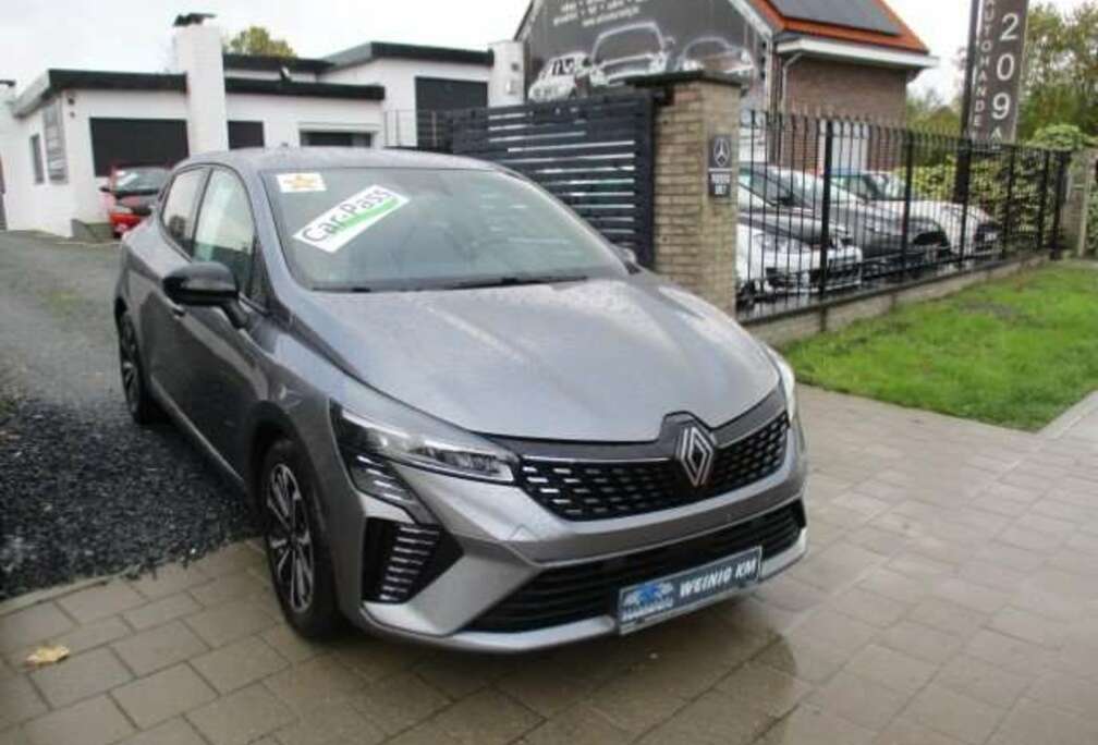 Renault Clio TCe 90 TECHNO FULL OPTION NAVI LEDER CAMERA