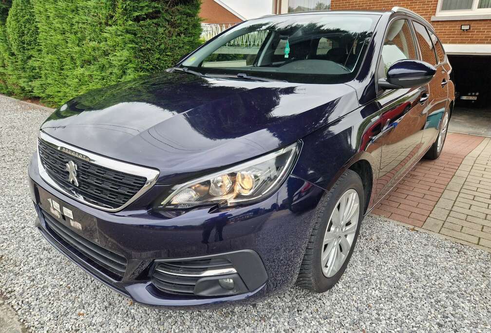 Peugeot 1.5 BlueHDi Style (EU6.2) / FULL OP / GARANTIE 12M