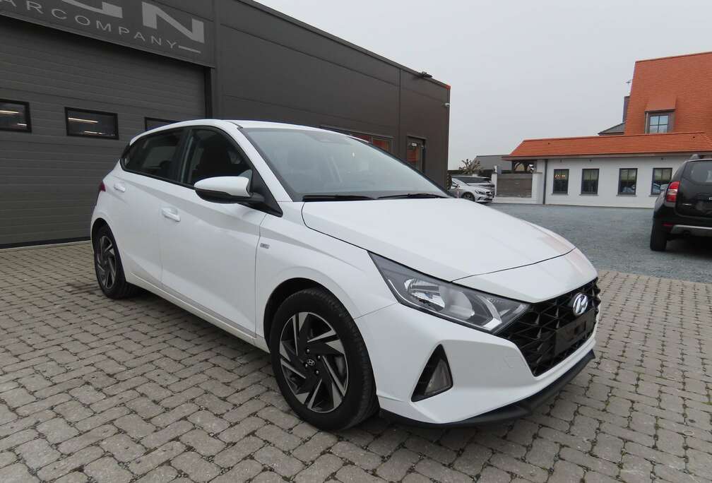 Hyundai i20 1.0 T-GDi MHEV Sky DCT HYBRID