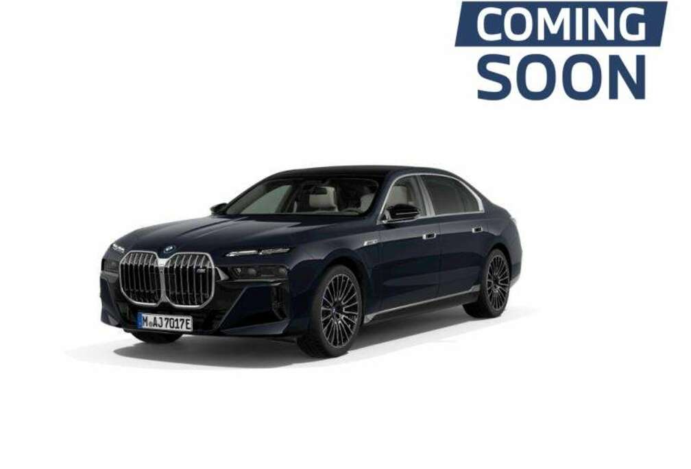 BMW M760e xDrive FULL OPTION