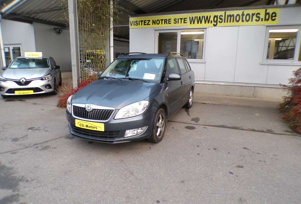 Skoda 1.2TDi 75cv gris break 02/11 87661km Airco Capteur