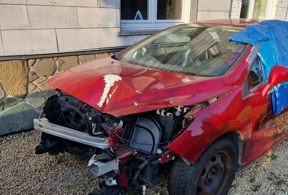 Peugeot CC 2.0 HDi 163ch FAP Sport Pack